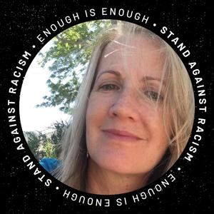 Meet your Posher, Cynthia